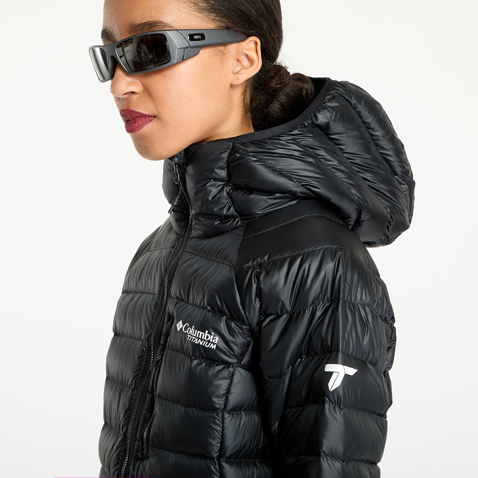 Kurtki puchowe damskie Columbia Arctic Crest™ Down Hooded Jacket Black