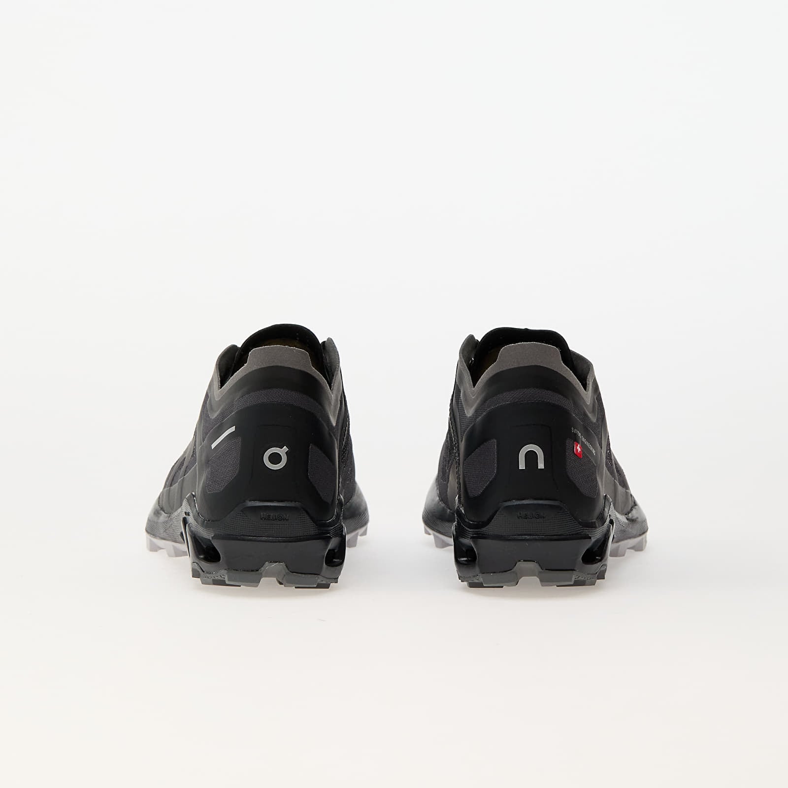 Chaussures et baskets femme On W Cloudventure Peak 3 Black/ Glacier