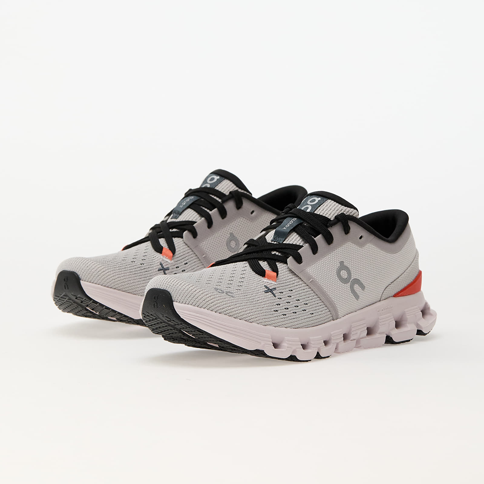 Sneakers und Schuhe für Frauen On W Cloud X 4 Silver/ Flame