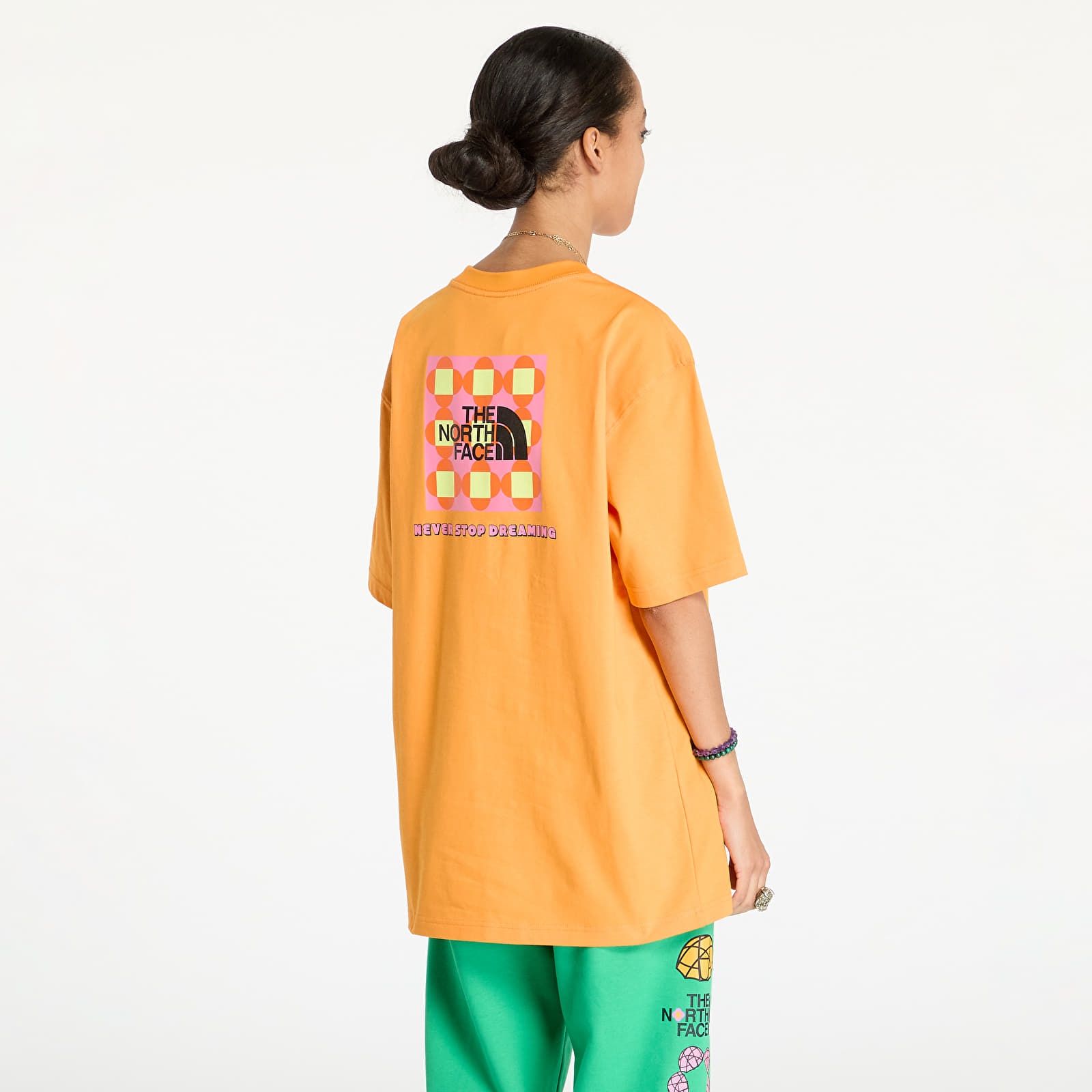 Koszulki męskie The North Face x Yinka Ilori Box Graphic Tee UNISEX Apricot Glaze