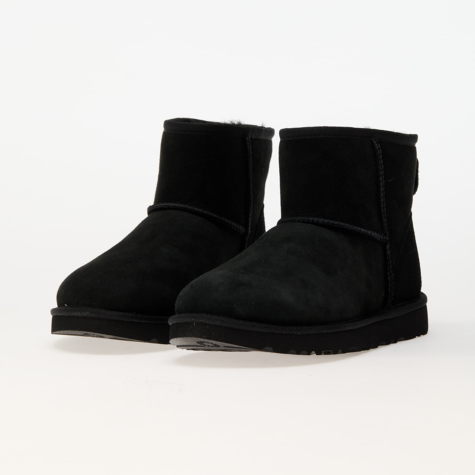Schuhe UGG W Classic Mini II Black