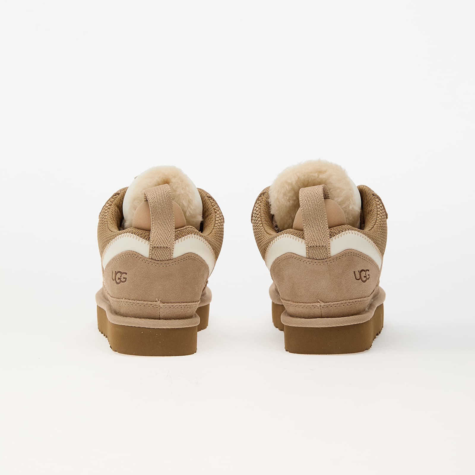 Skor UGG W Lowmel Sand