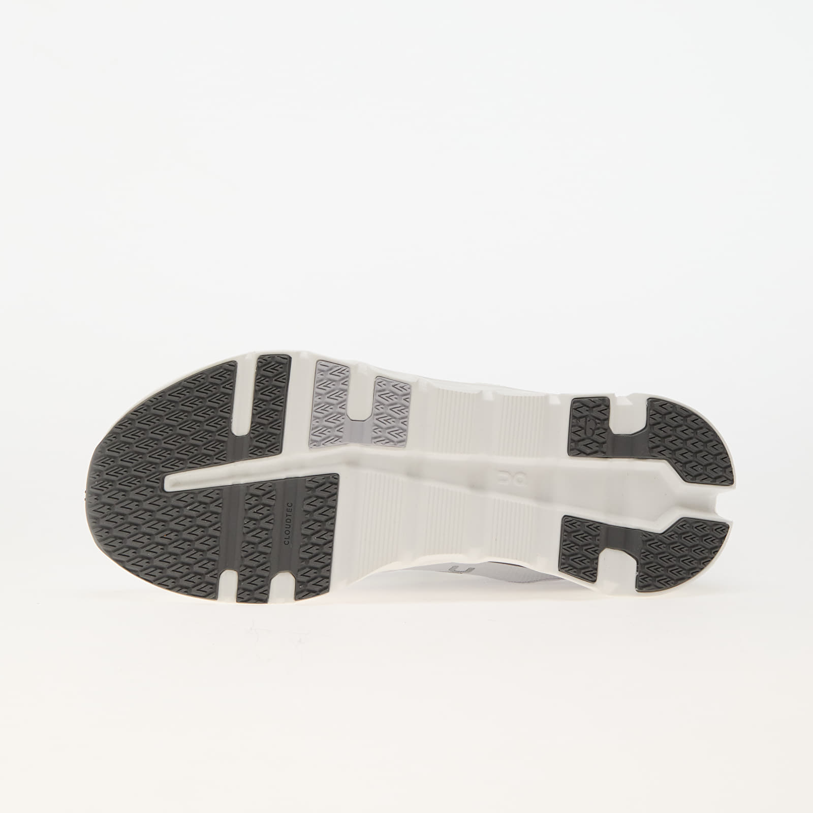 Meeste tossud ja kingad On M Cloudrunner 2 Frost/ White