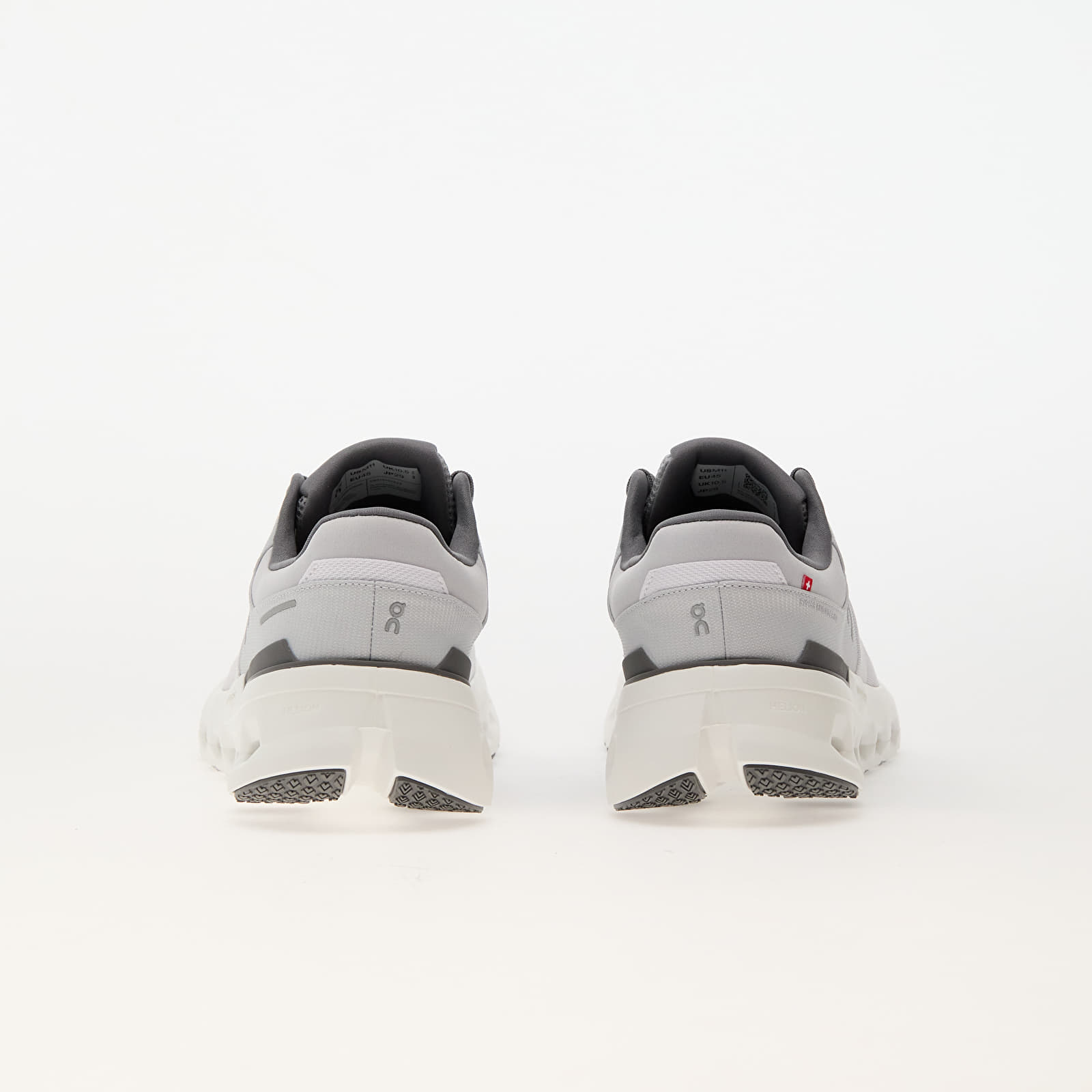 Meeste tossud ja kingad On M Cloudrunner 2 Frost/ White
