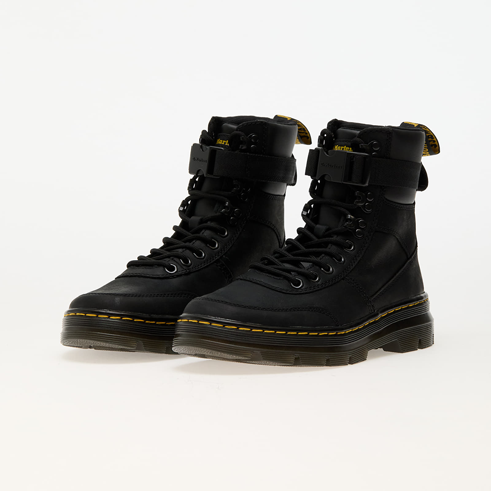 Pantofi Dr. Martens Combs Tech Leather 8 Tie Boot Black