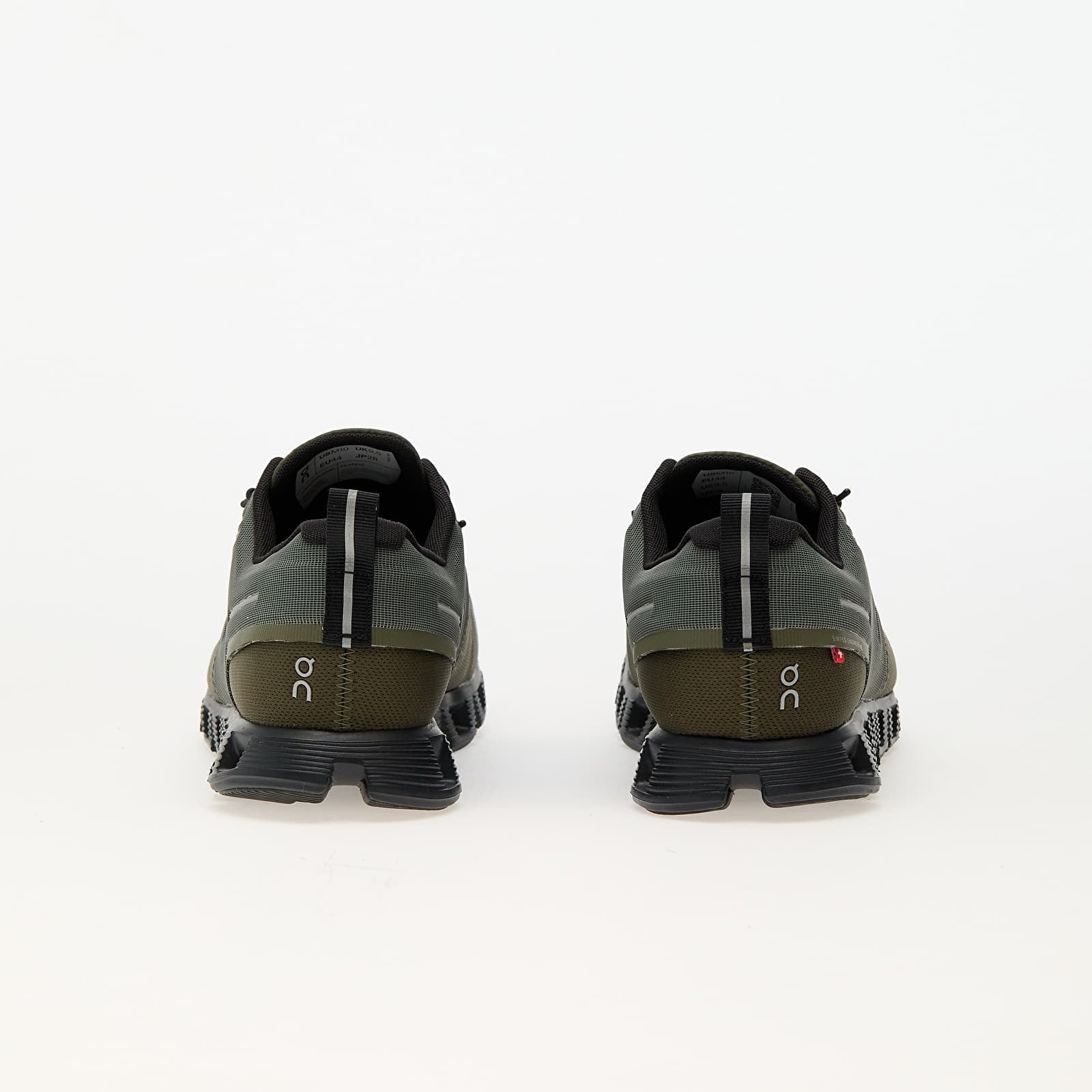 Men's sneakers and shoes On M Cloud 5 Waterproof Olive/ Black