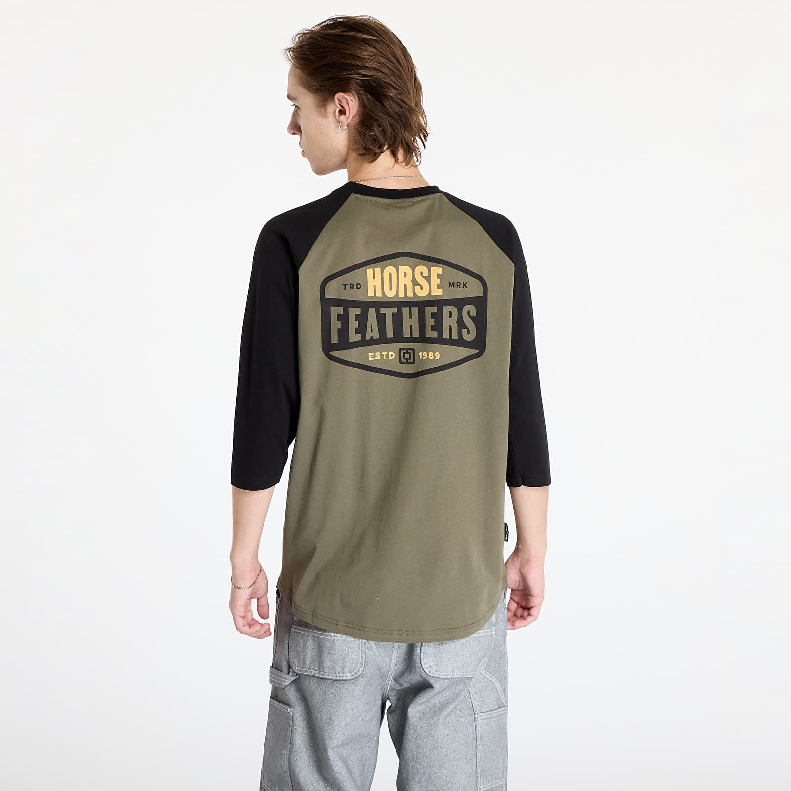 Meeste T-särgid Horsefeathers Hexagon II Raglan T-Shirt Burnt Olive