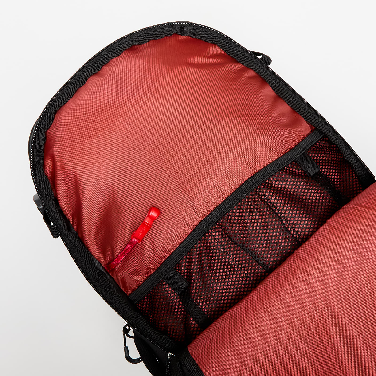 Mochilas para hombres Osprey Escapist 25 Black