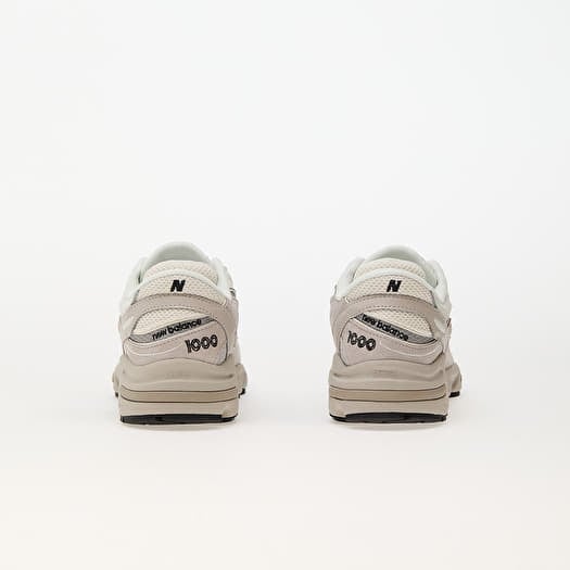 Baskets et chaussures pour hommes New Balance 1000 Moonrock Queens