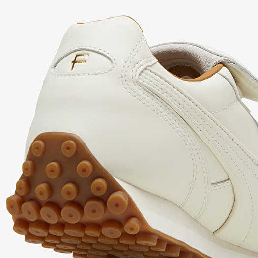 Women s sneakers and shoes Puma x Fenty Avanti VL Warm White Queens
