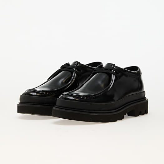 Clarks Badell Seam Black HiShine Lea | Queens
