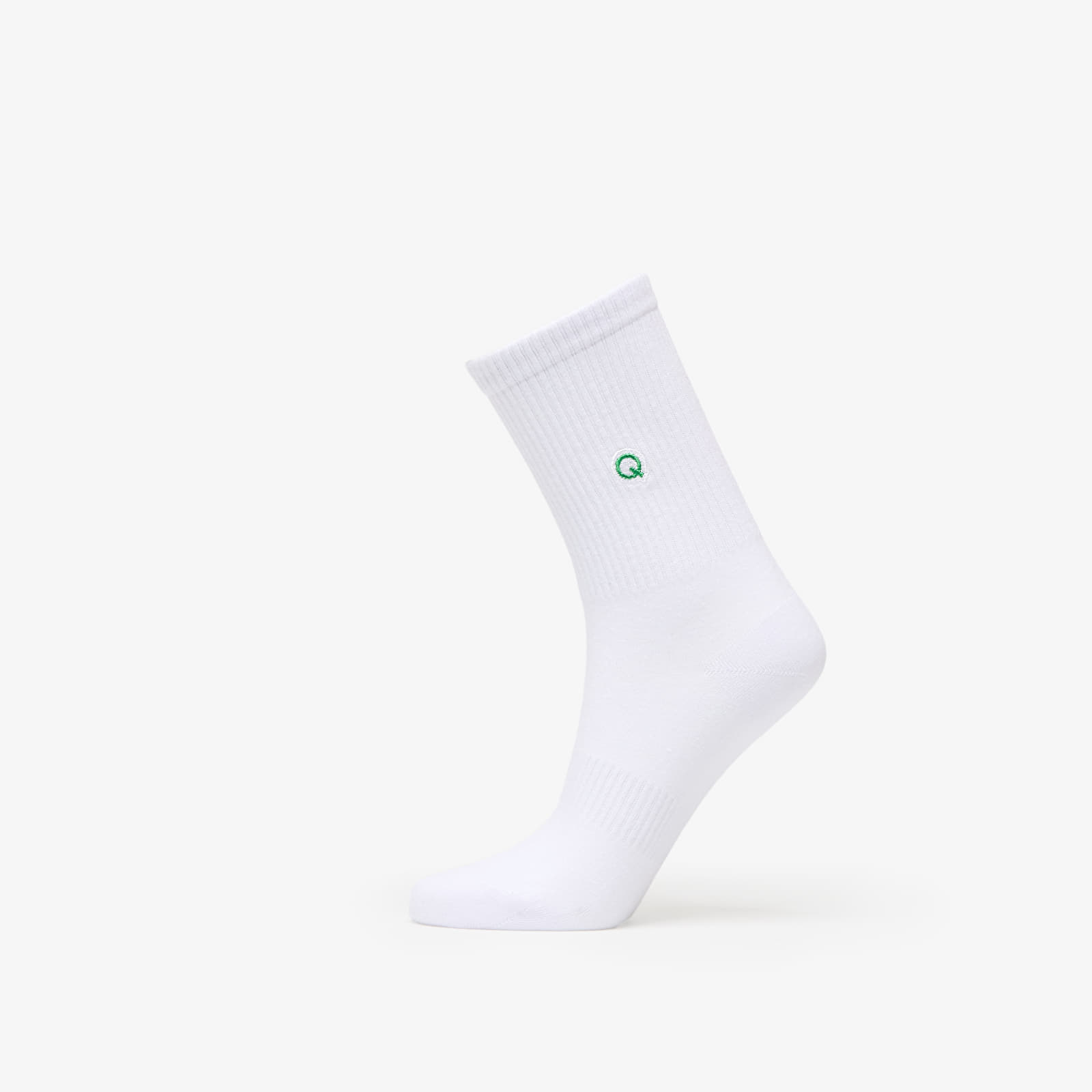 Queens Essential Short Crew Socks 5-Pack White - 1 | YEO