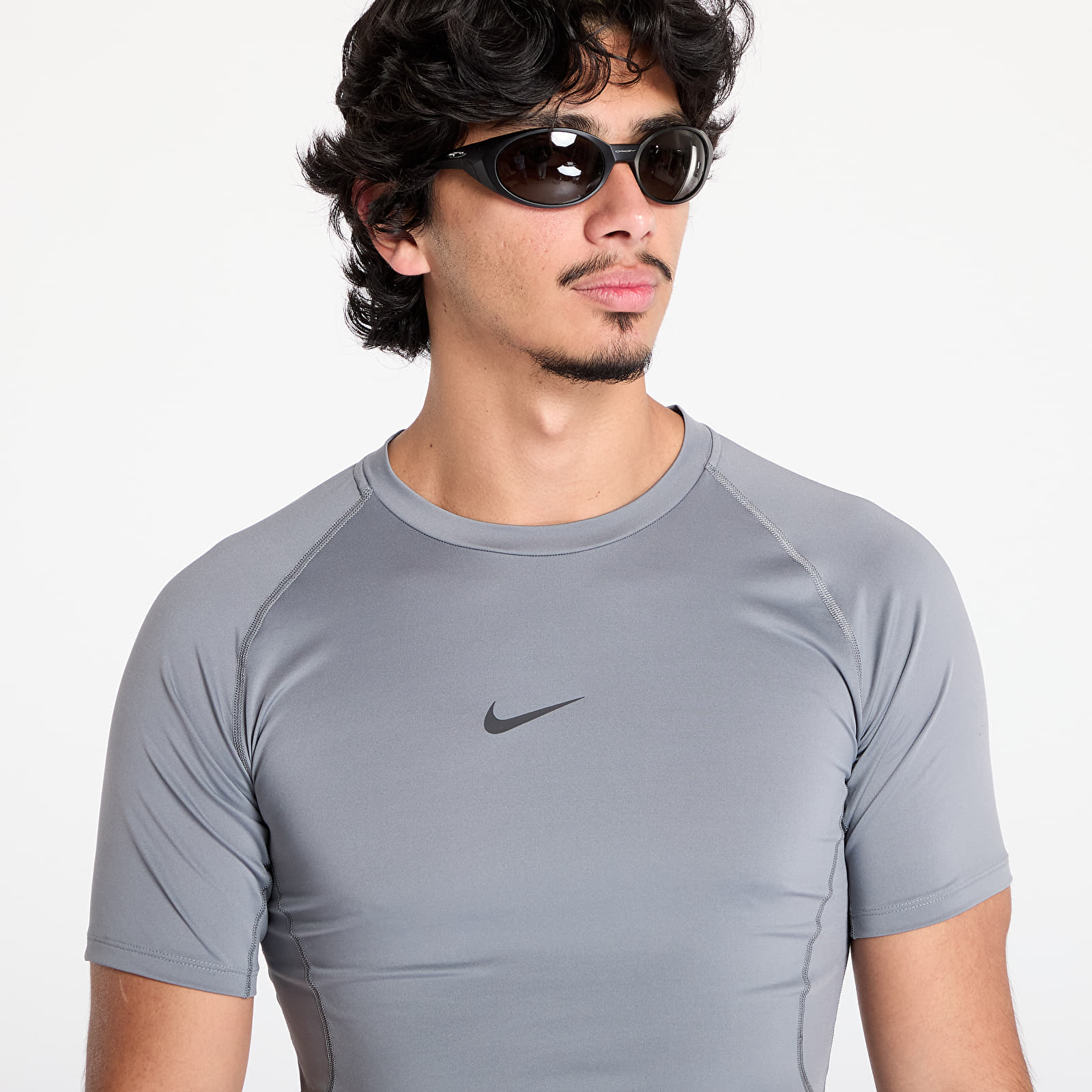 Men's T-shirts Nike Pro Men's Dri-FIT Tight Short-Sleeve Fitness Top Smoke Grey/ Black