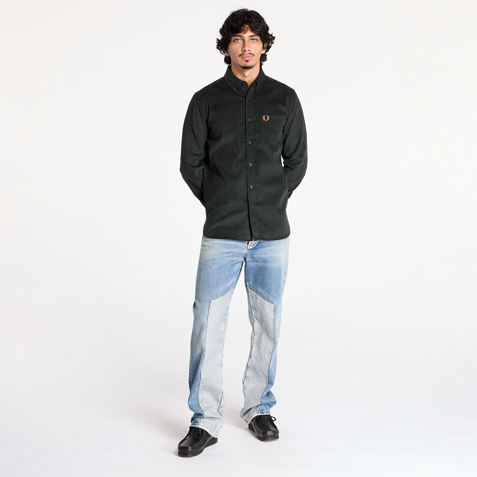 Overhemden FRED PERRY Corduroy Shirt Night Green