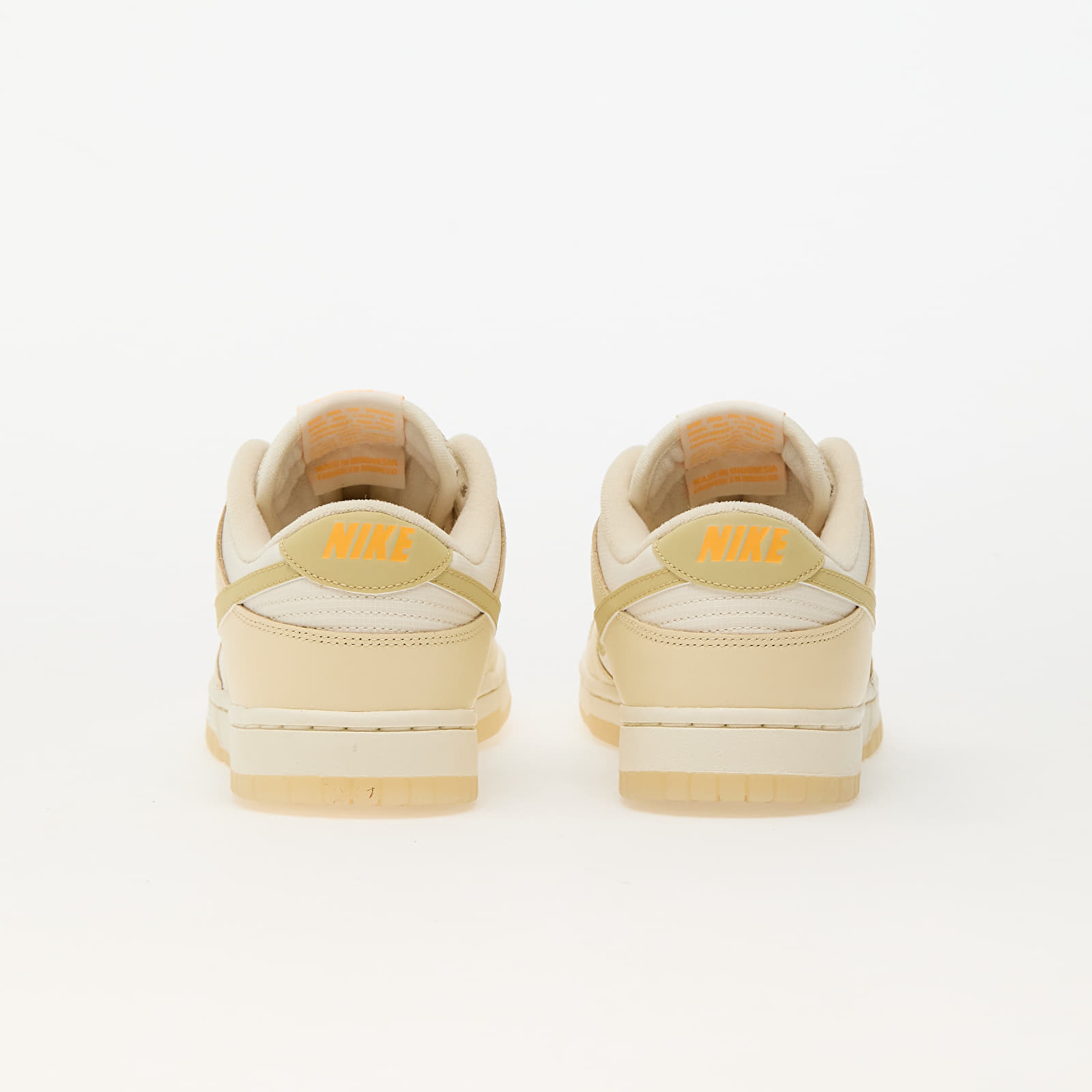 Buty damskie Nike W Dunk Low Muslin/ Team Gold-Pale Ivory-Laser Orange