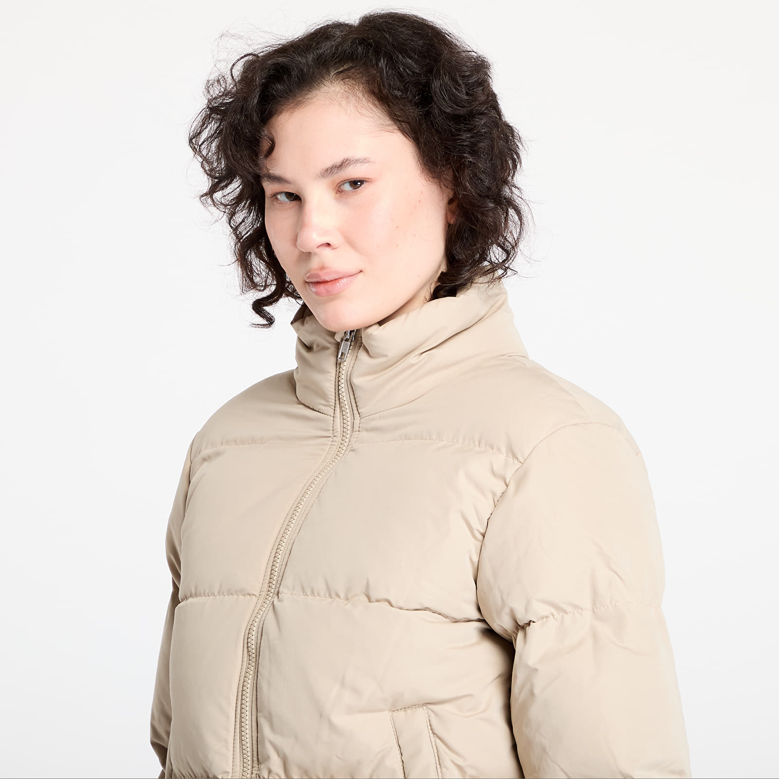 Jacken für Frauen Urban Classics Ladies Short Peached Puffer Jacket Wet Sand