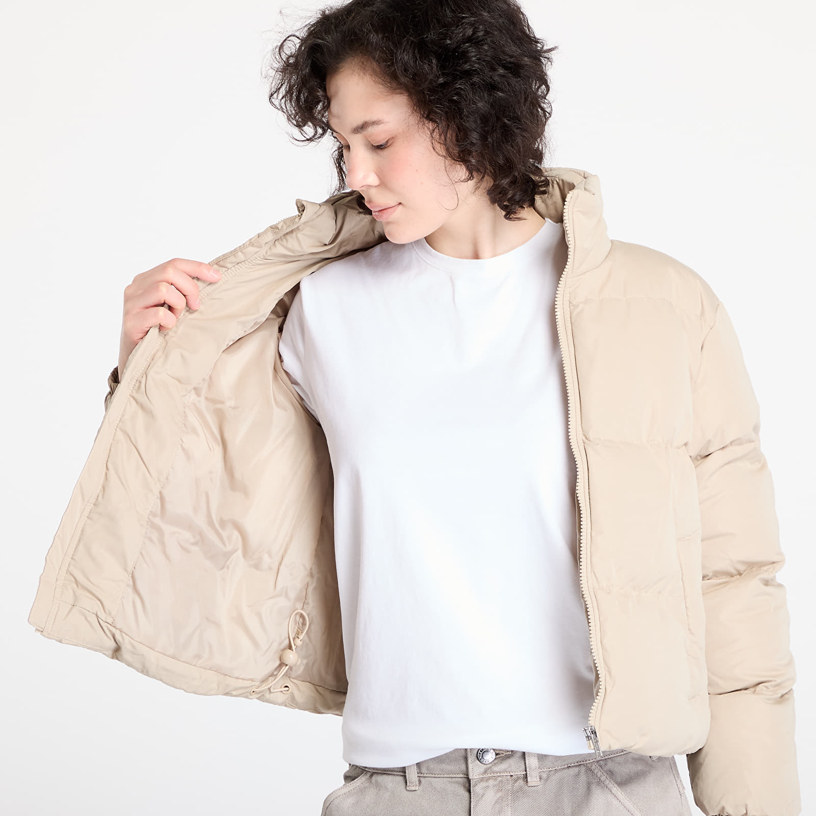 Jacken für Frauen Urban Classics Ladies Short Peached Puffer Jacket Wet Sand