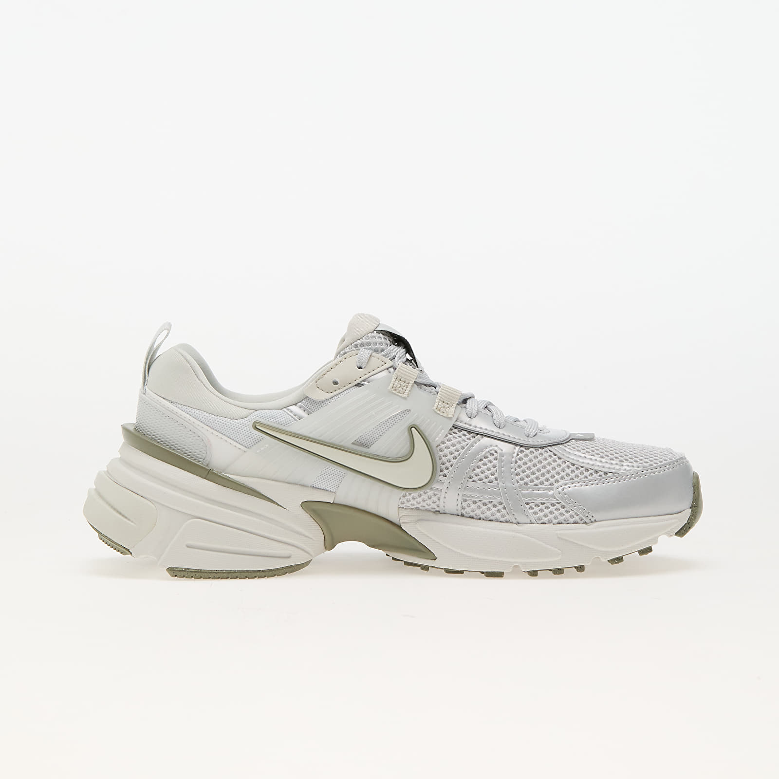 Naiste tossud ja kingad Nike W V2K Run Photon Dust/ Light Silver-Summit White