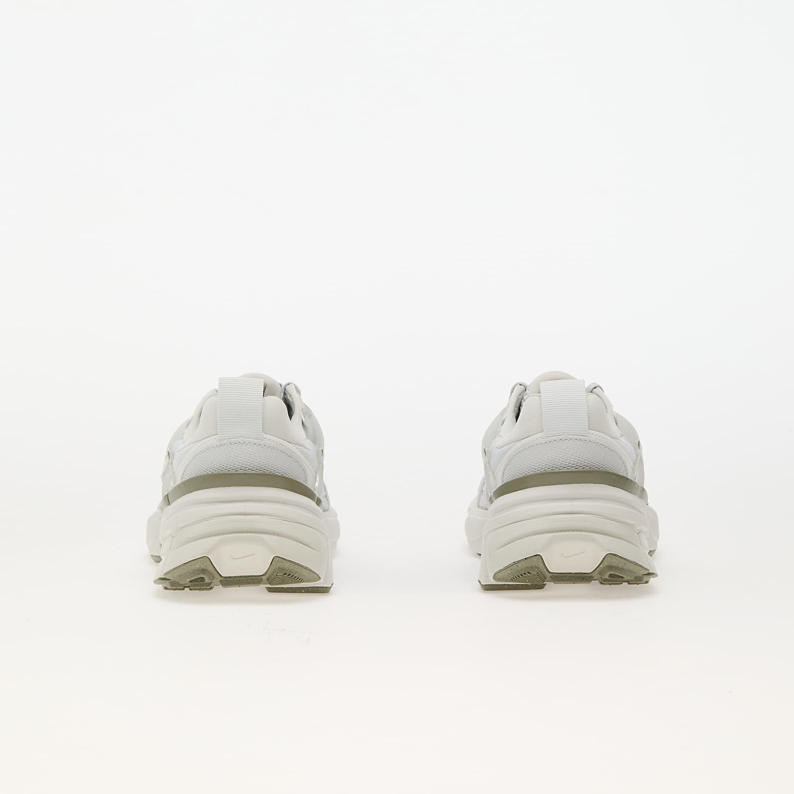 Naiste tossud ja kingad Nike W V2K Run Photon Dust/ Light Silver-Summit White