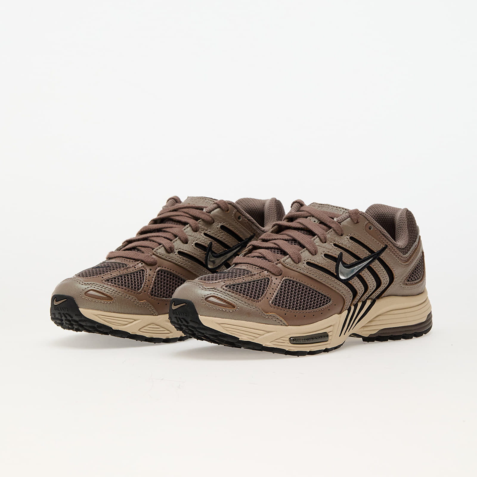 Naiste tossud ja kingad Nike W Air Pegasus 2005 C.O.R Mink Brown/ Chrome-Ironstone-Sanddrift