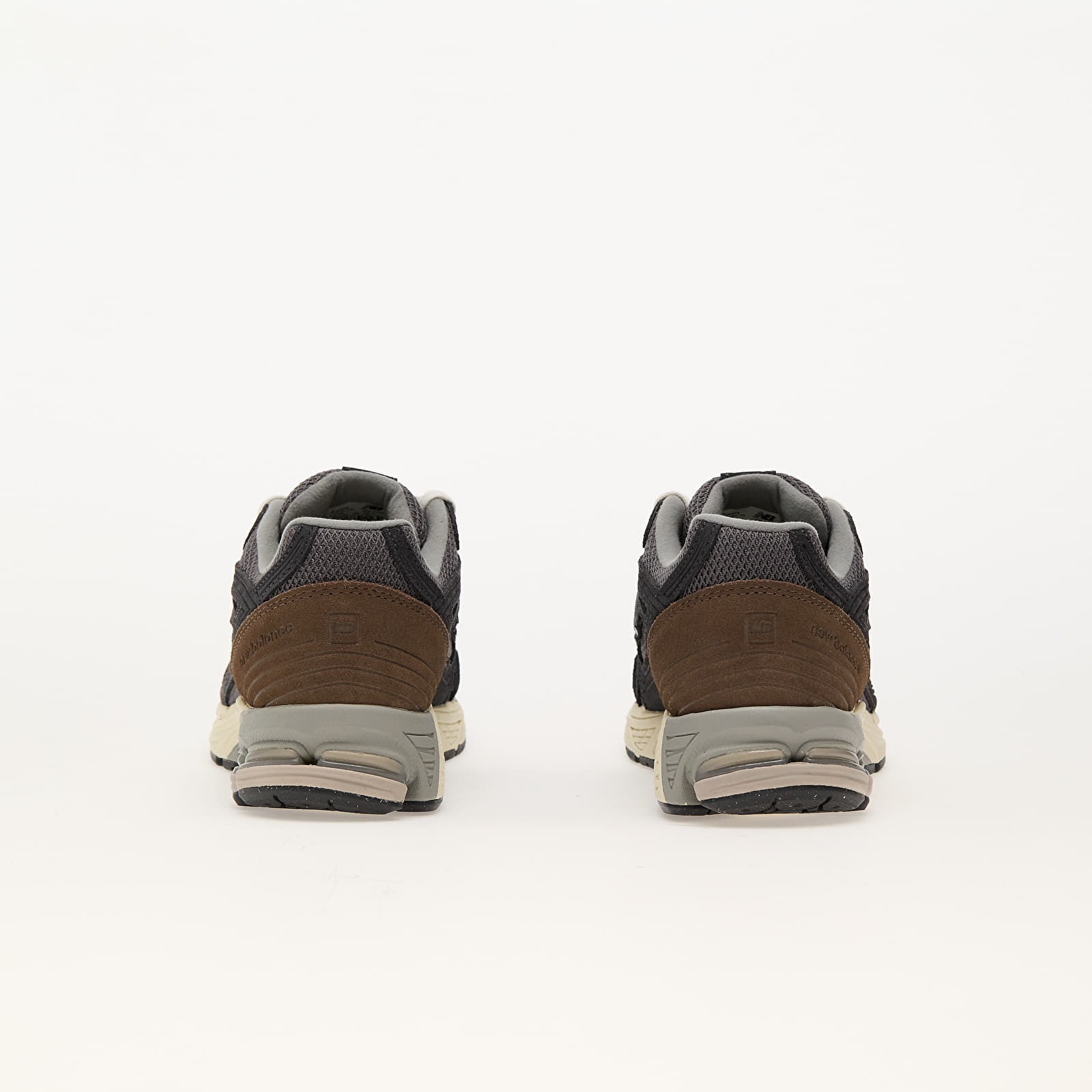 Men's sneakers and shoes New Balance 1906 Phantom