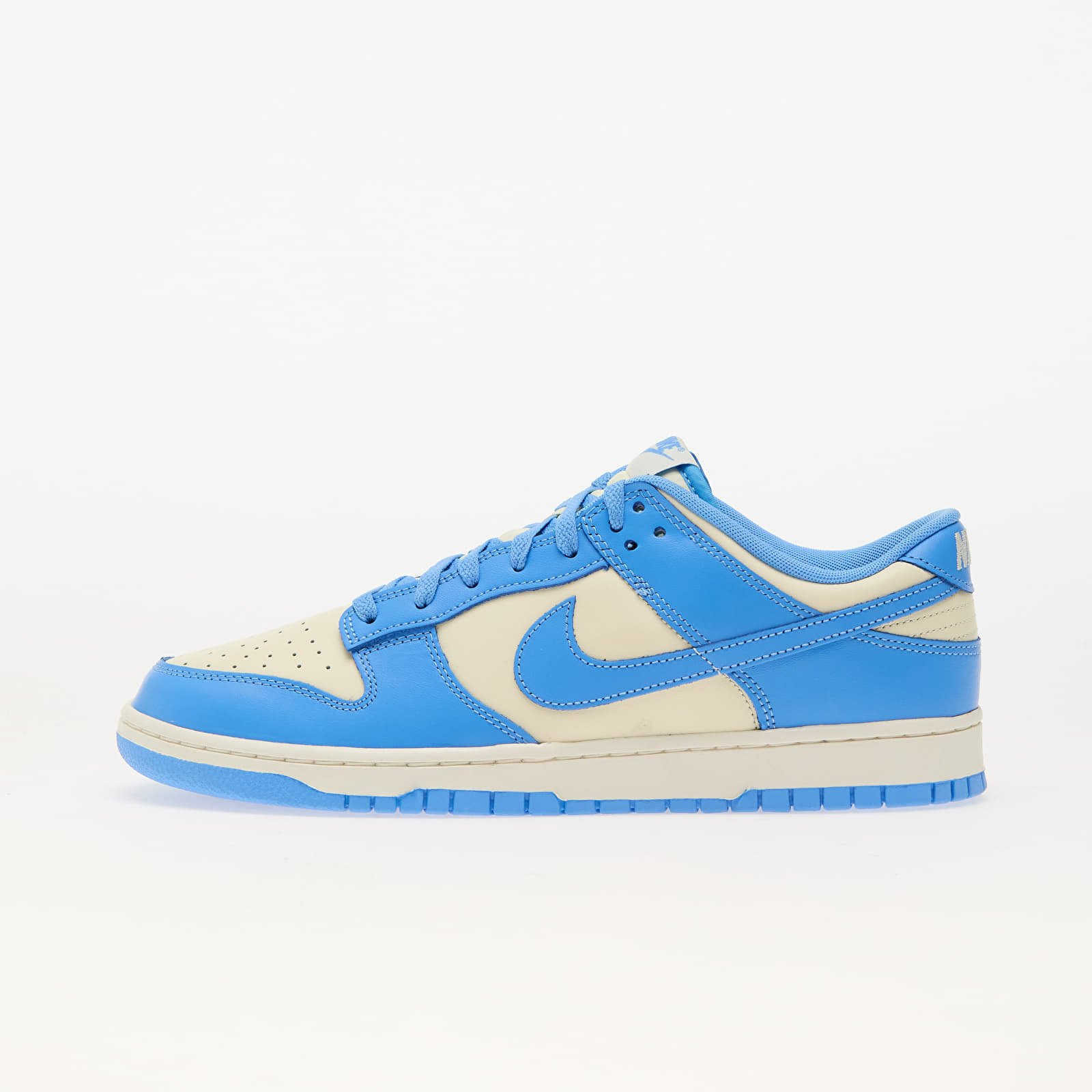 Férfi tornacipők és cipők Nike Dunk Low Retro Coconut Milk/ University Blue-Gym Red