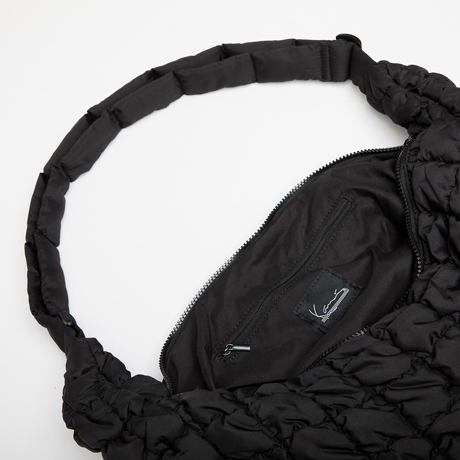 Õlakotid Karl Kani Sport Patch Popcorn Shoulder Bag Black