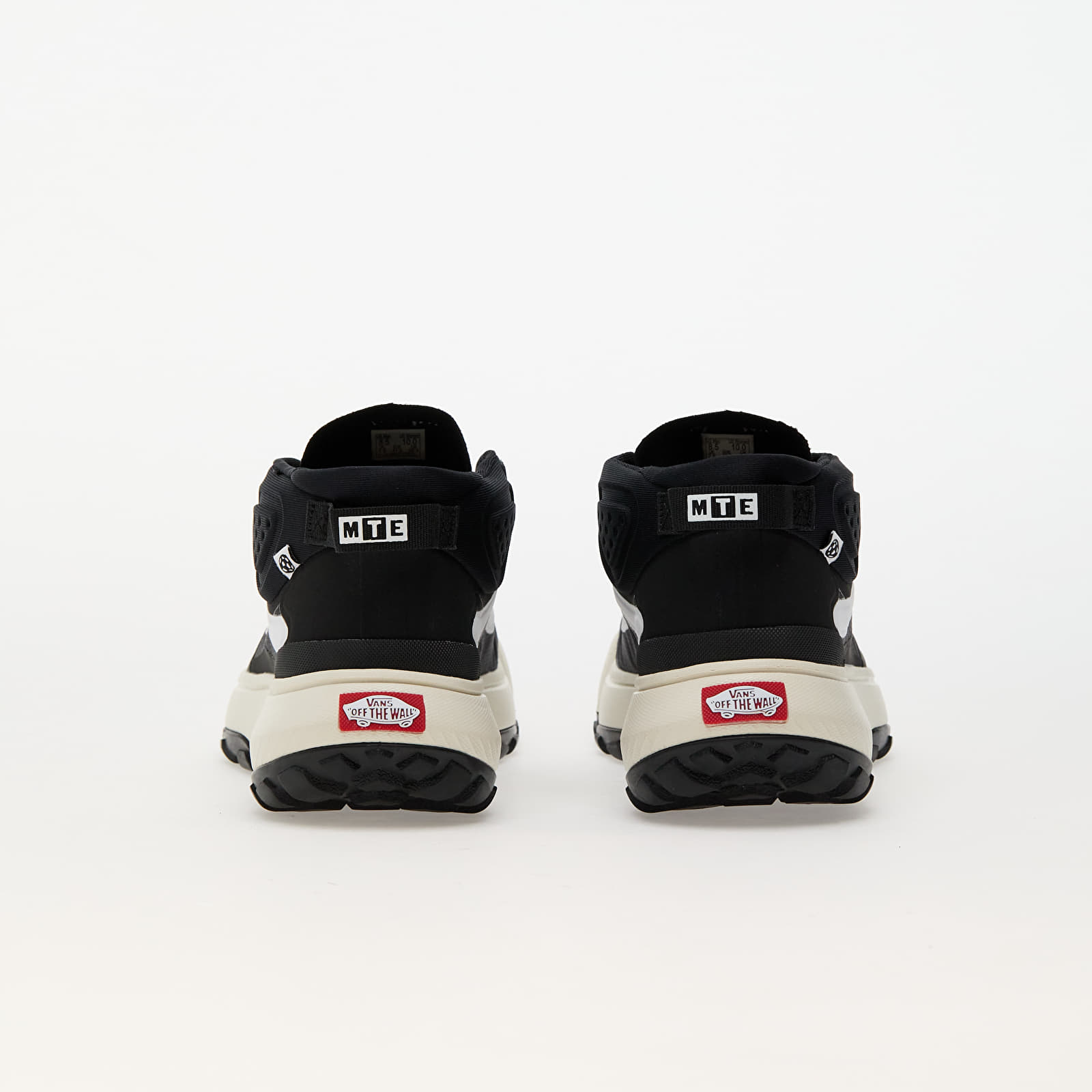 Men's sneakers and shoes Vans MTE Crosspath Mid Black/ White