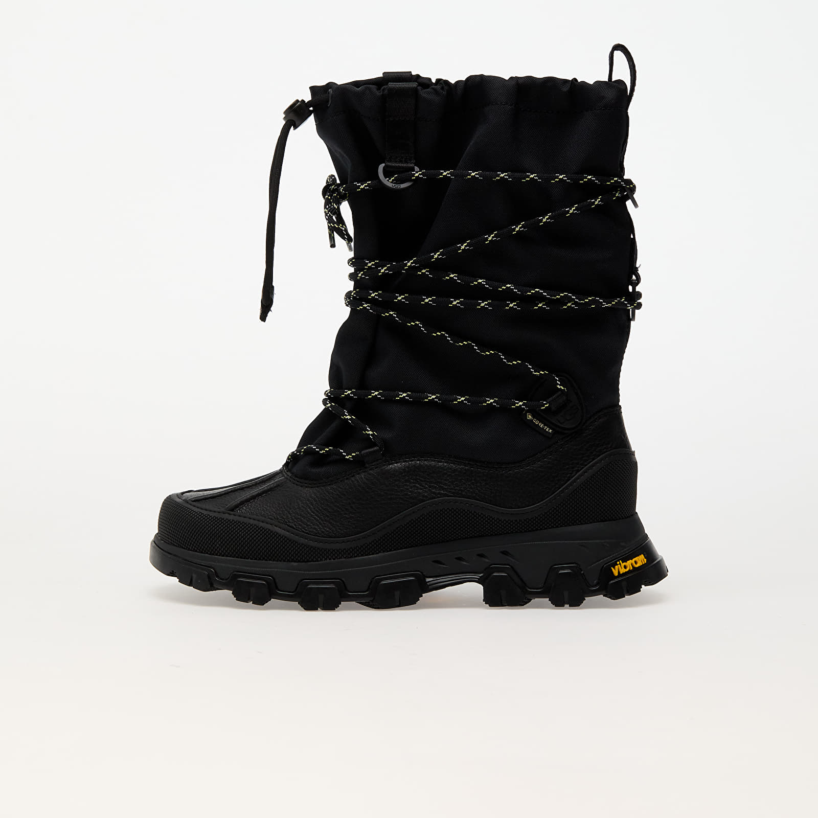 Women's sneakers and shoes UGG W Metropeak Black