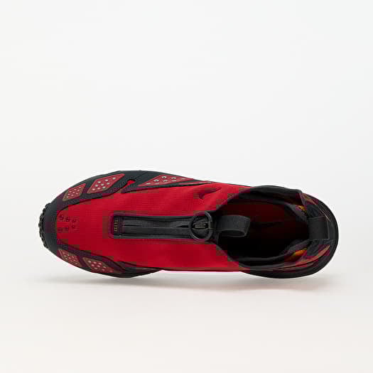 Scarpe e sneakers da donna Nike W Air Max Sndr Gtx Hyper Crimson Dk Smoke Grey Fire Red Queens