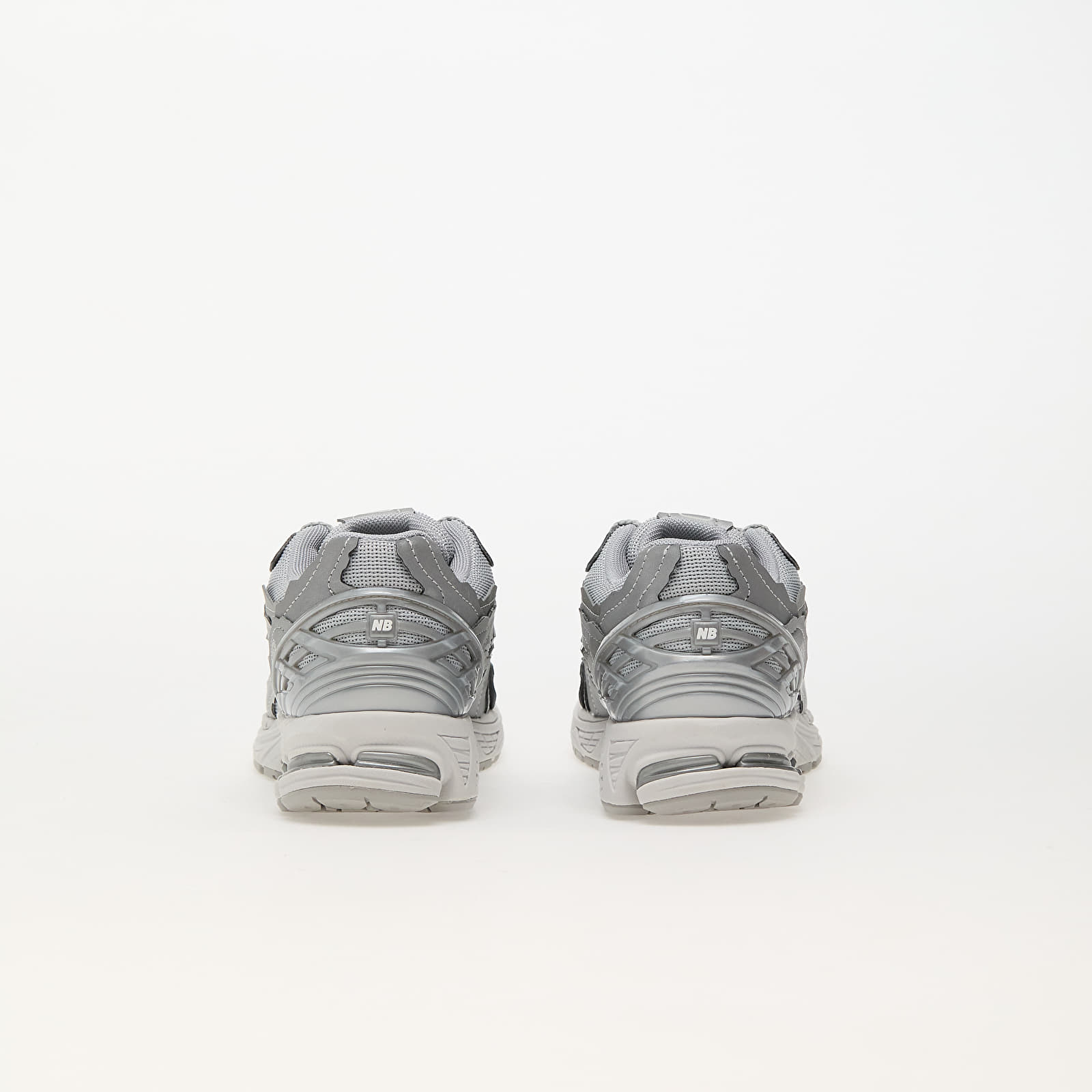 Pánské tenisky a boty New Balance 1906 Silver Metallic