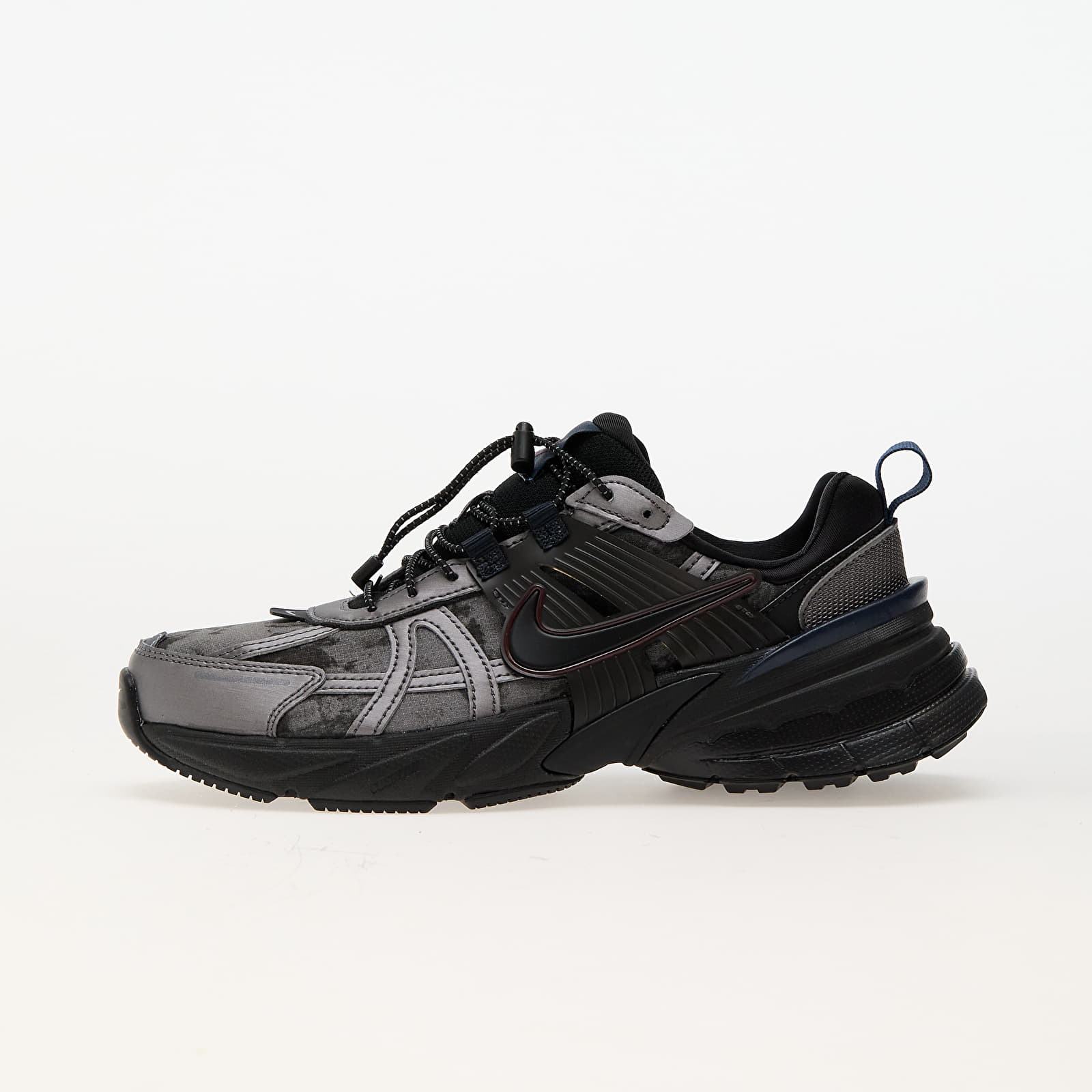 Chaussures et baskets femme Nike W V2K Run Mtlc Dark Grey/ Black-Dk Smoke Grey