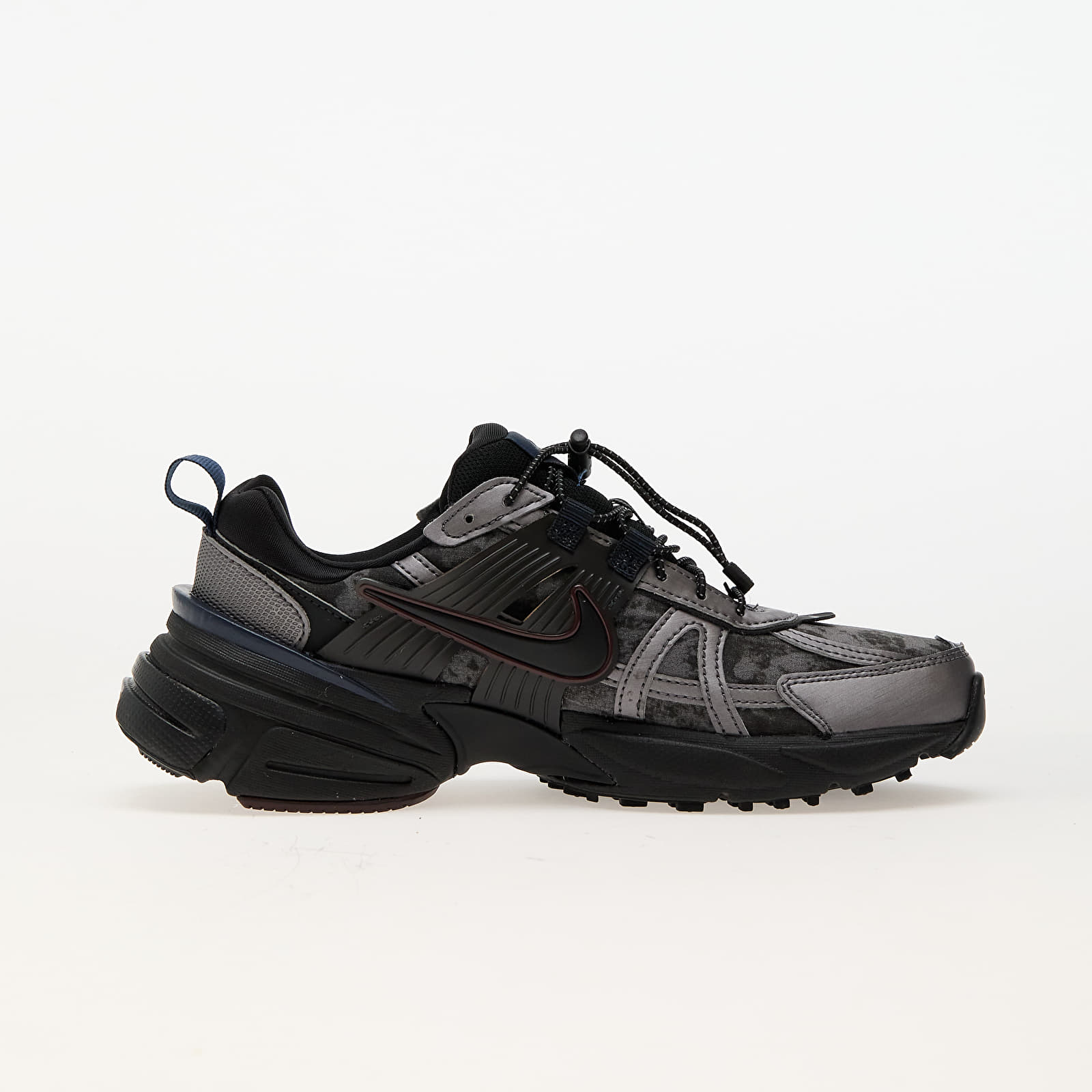 Chaussures et baskets femme Nike W V2K Run Mtlc Dark Grey/ Black-Dk Smoke Grey