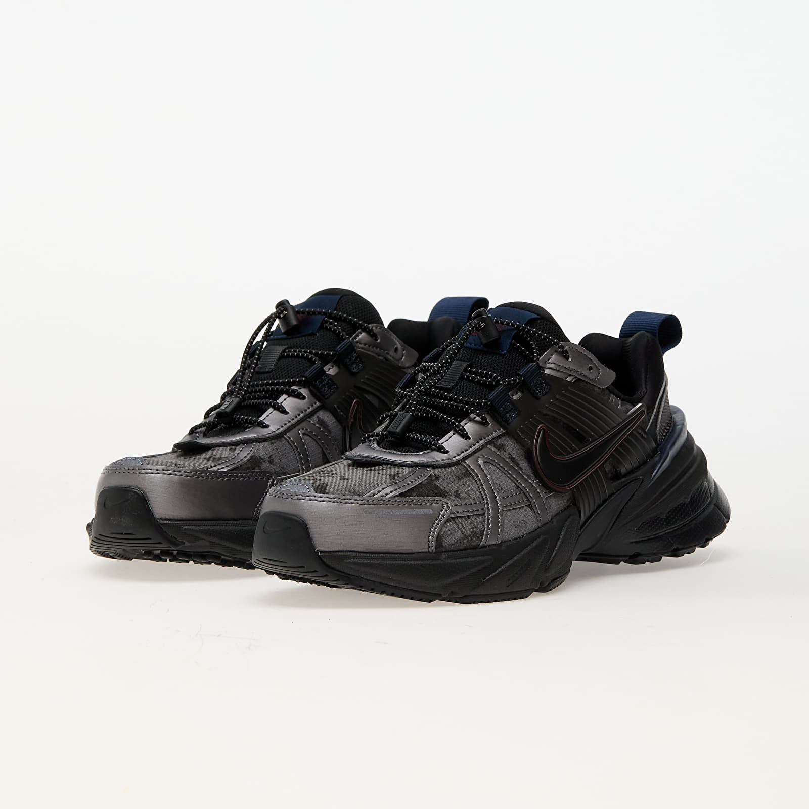Chaussures et baskets femme Nike W V2K Run Mtlc Dark Grey/ Black-Dk Smoke Grey
