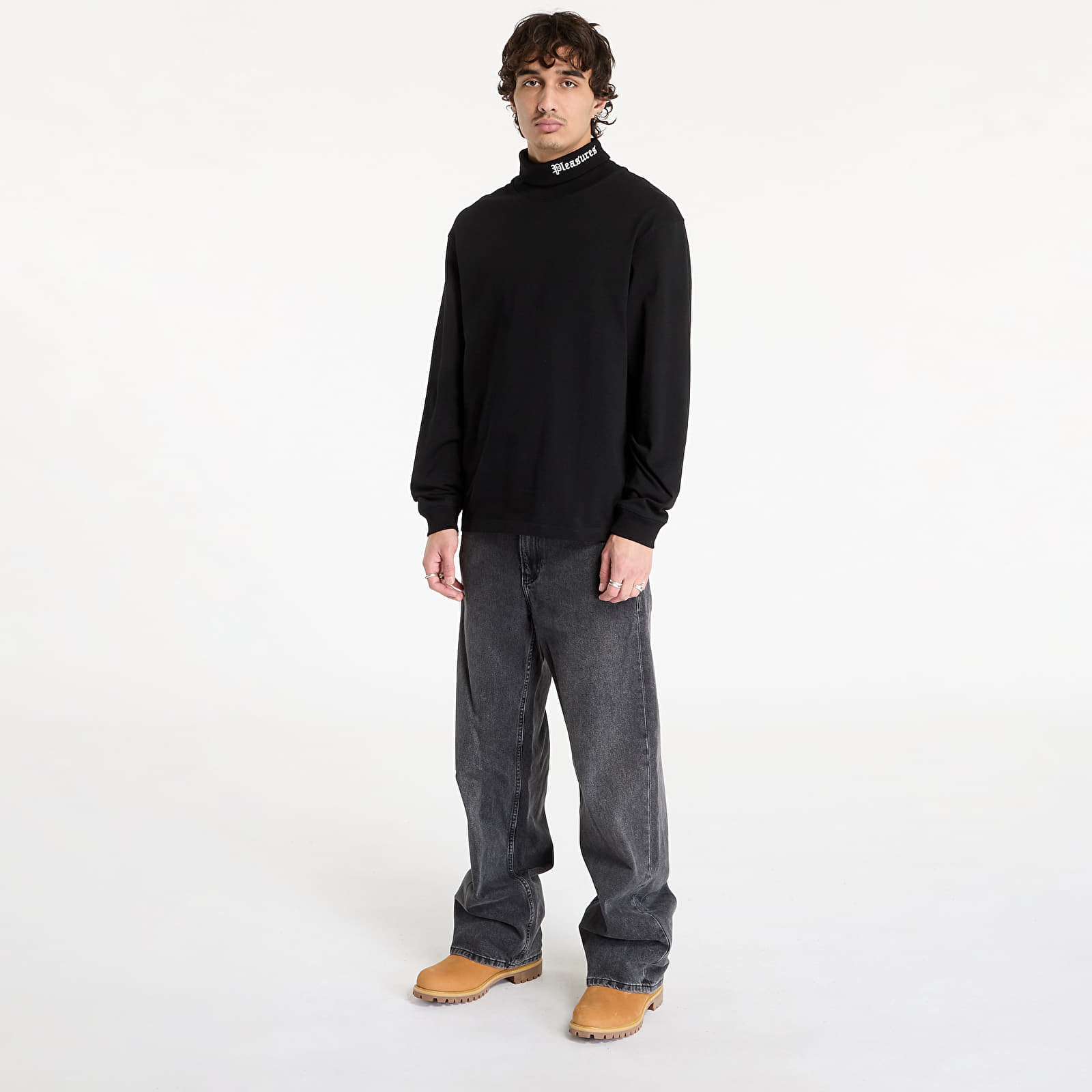 T-shirts PLEASURES Satisfaction Turtleneck Black