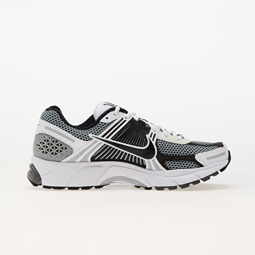 Men's sneakers and shoes Nike Zoom Vomero SE SP Dark Grey/ Black