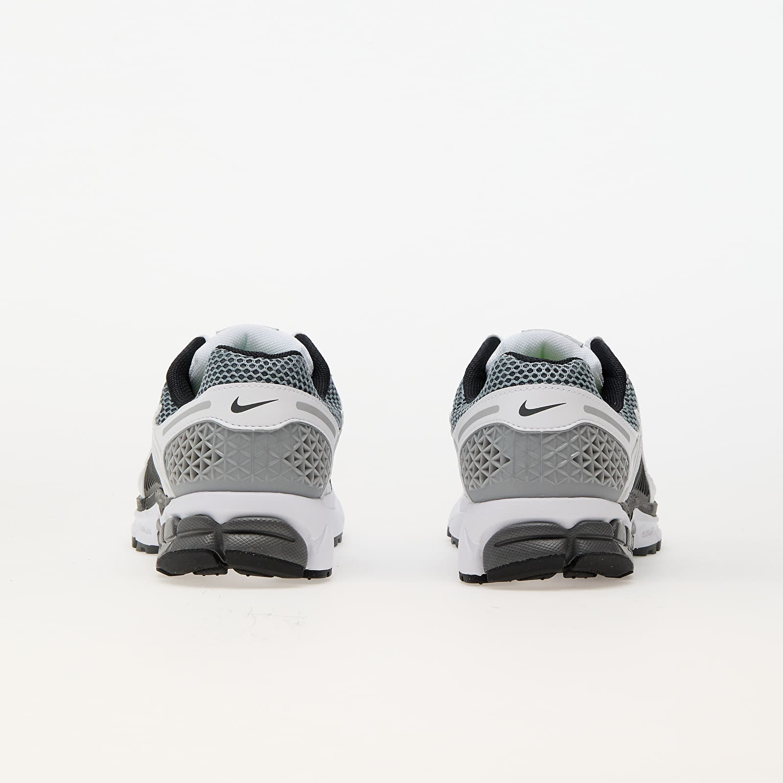 Pánské tenisky a boty Nike Zoom Vomero 5 SE SP Dark Grey/ Black-White-Sail