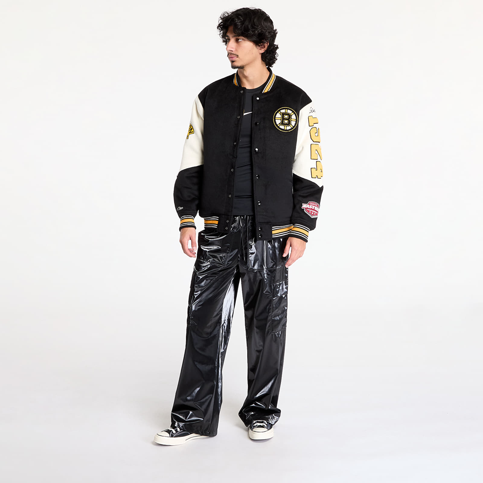 Pánske bombery Mitchell & Ness NHL Team History Varsity Jacket Current Logo Bruins Black