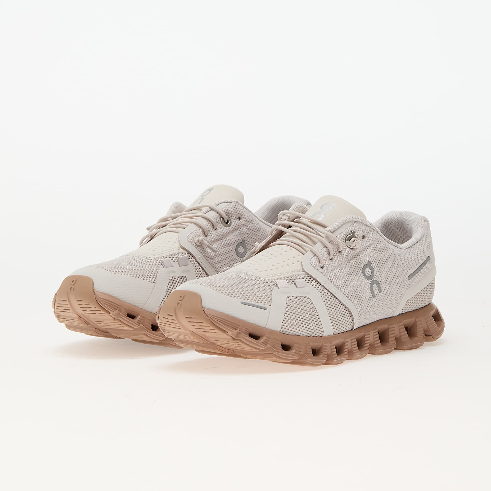 Women's sneakers and shoes On W Cloud 5 Sand/ Rosebrown