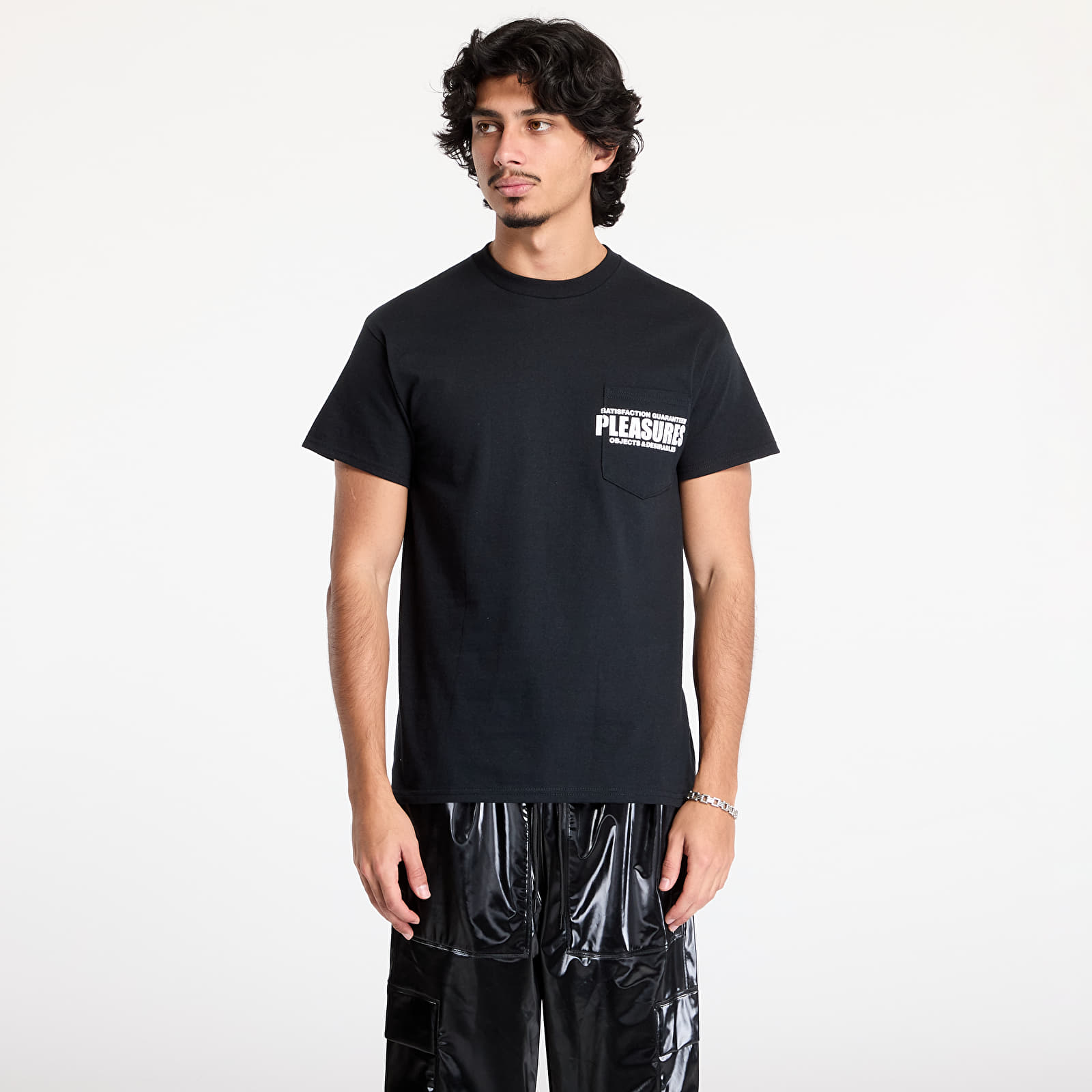 T-shirts PLEASURES Staff Pocket T-Shirt Black