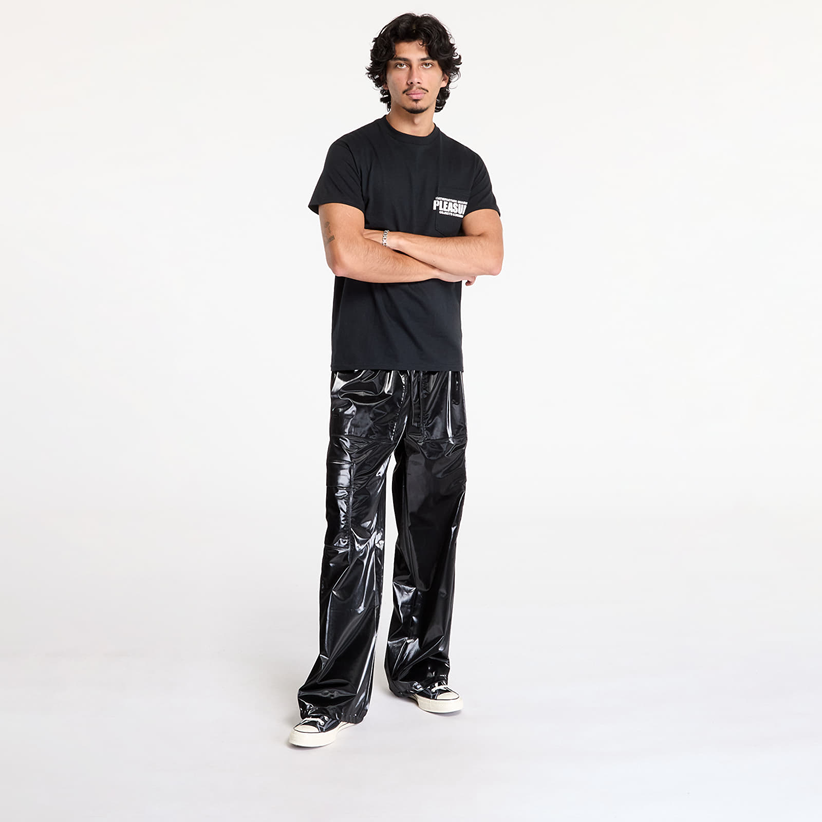 T-shirts PLEASURES Staff Pocket T-Shirt Black