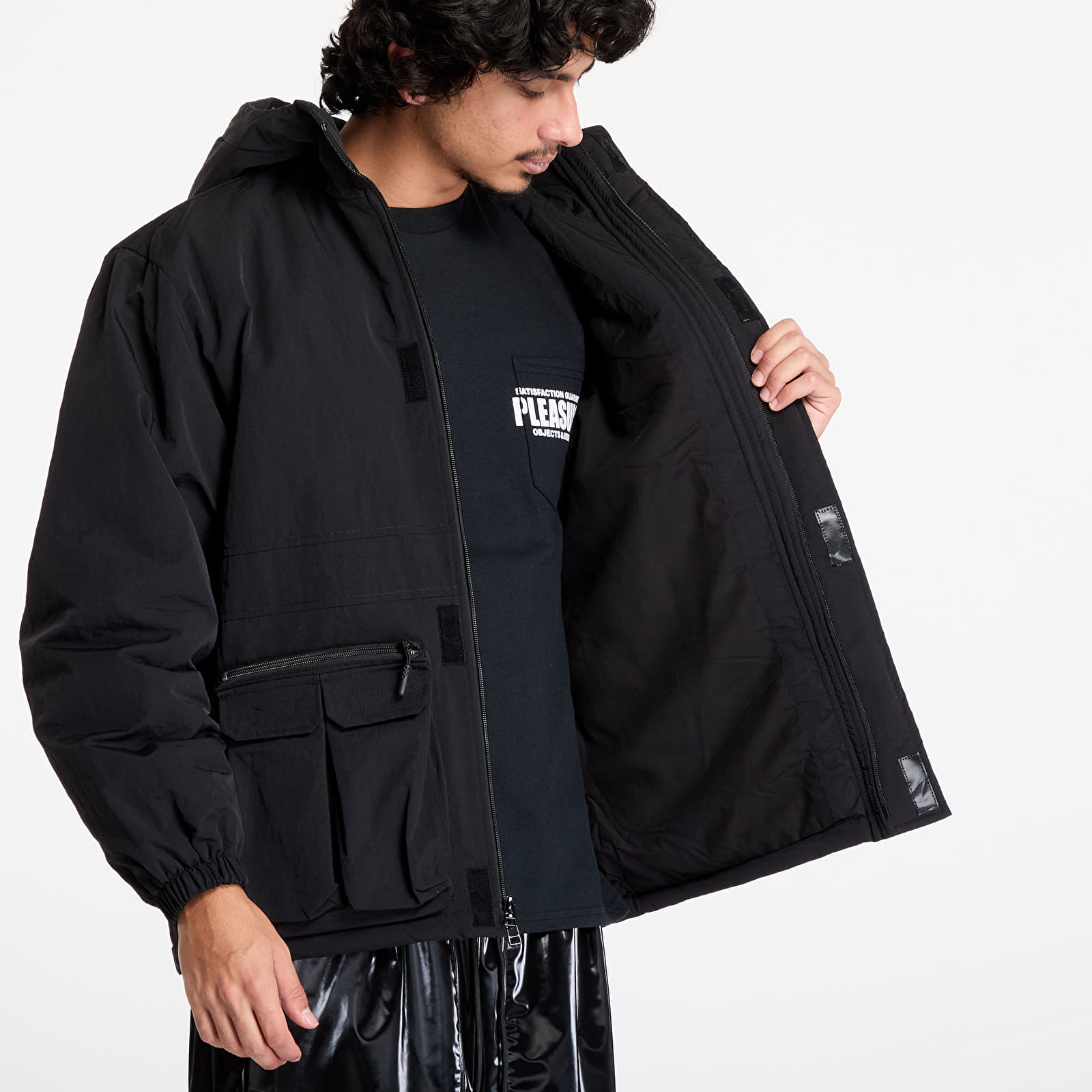 Men's jackets PLEASURES Run Hooded Jacket Black