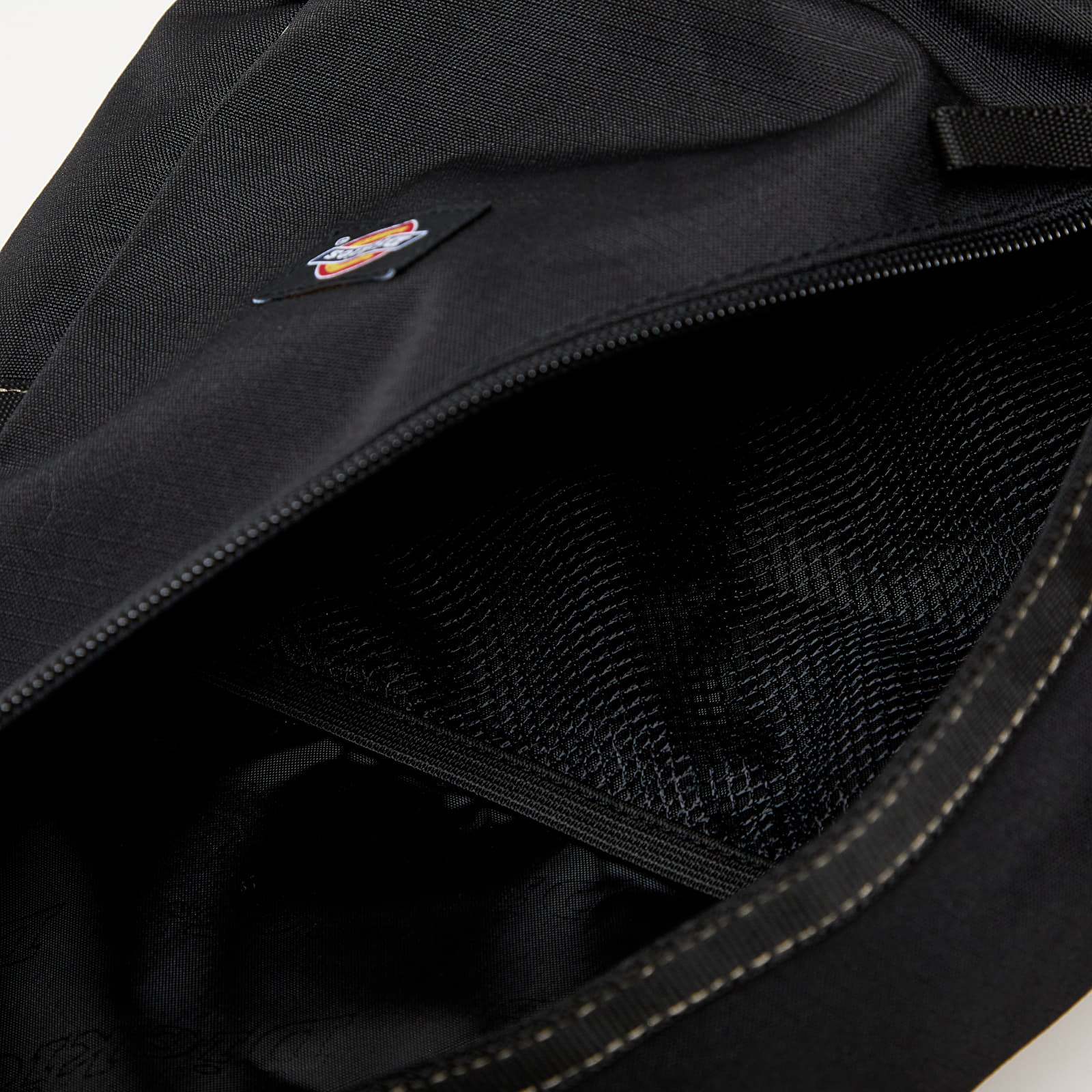 Nierzakken Dickies Ashville Sling Bag Black