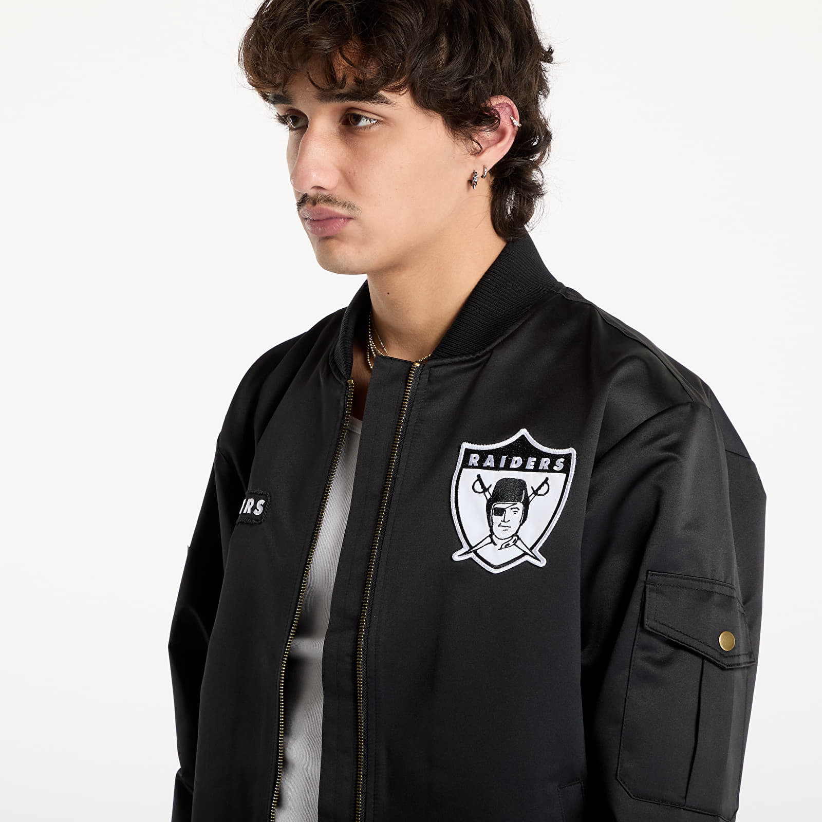 Muške jakne Mitchell & Ness NFL Team Leader Satin Vintage Logo Raiders Bomber Black