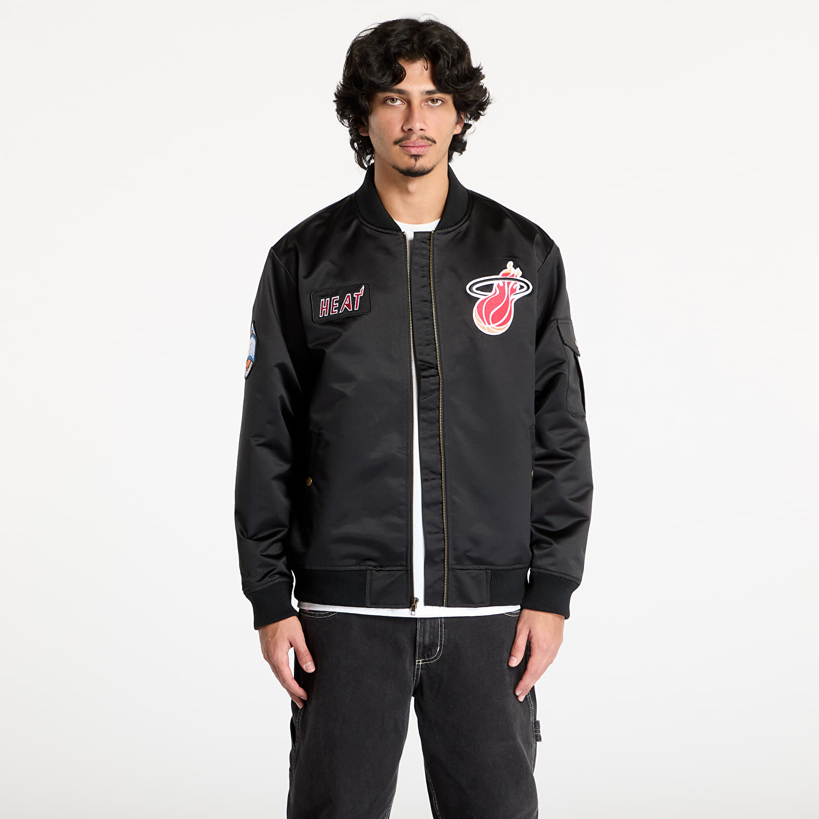 Men's jackets Mitchell & Ness NBA Team Leader Satin Vintage Logo Heat Bomber Black