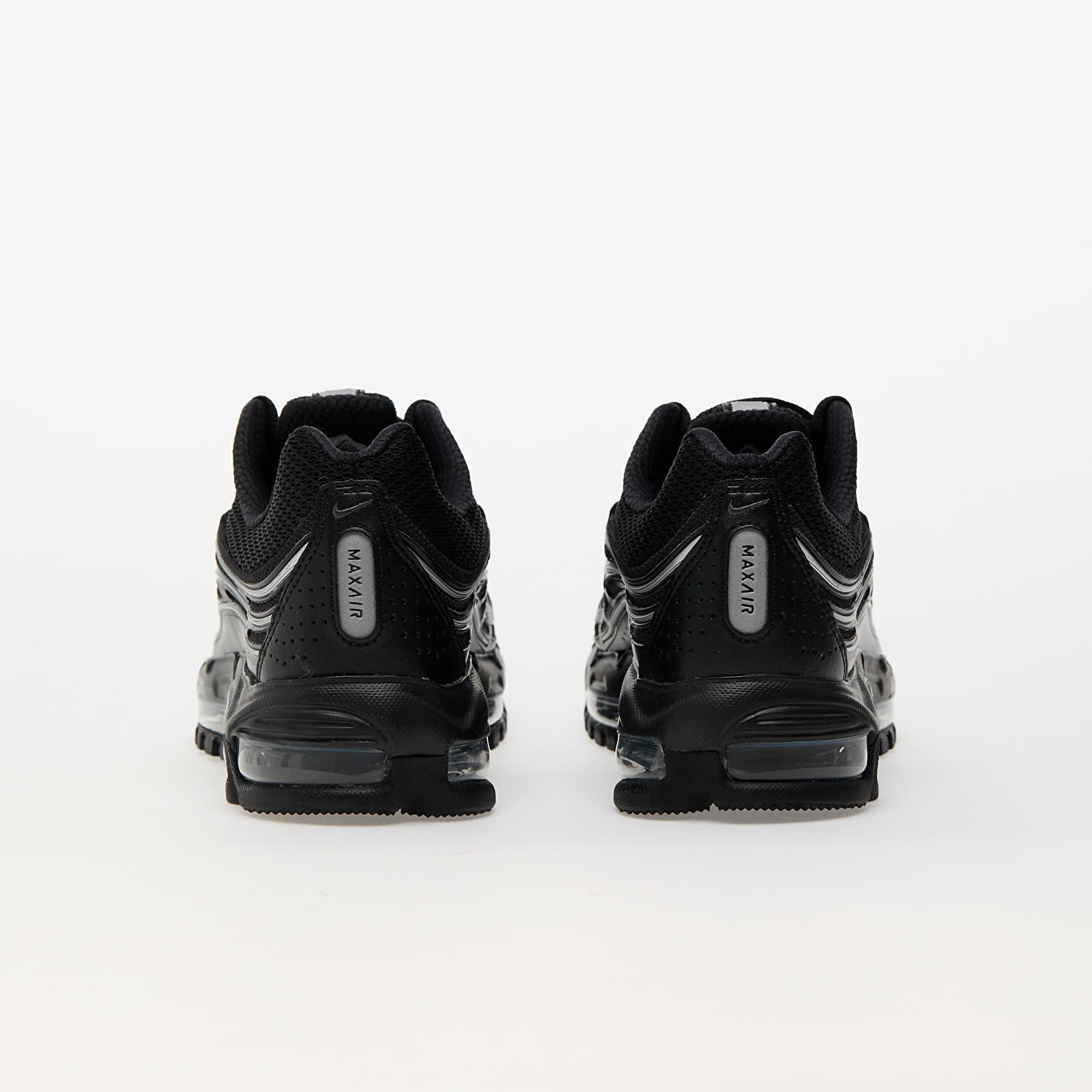 Men s sneakers and shoes Nike Air Max Tl 2.5 Black Black Black Metallic Silver Queens