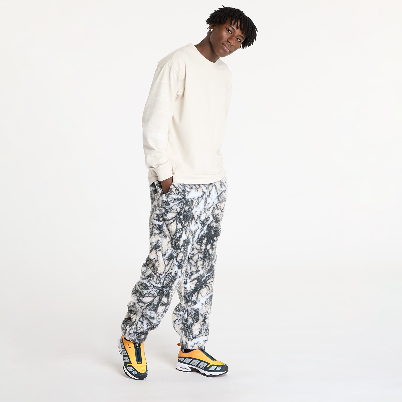 Pánske tepláky Nike ACG "Canwell Glacier" Therma-FIT ADV Windproof Pants Lt Orewood Brn/ Black/ Summit White