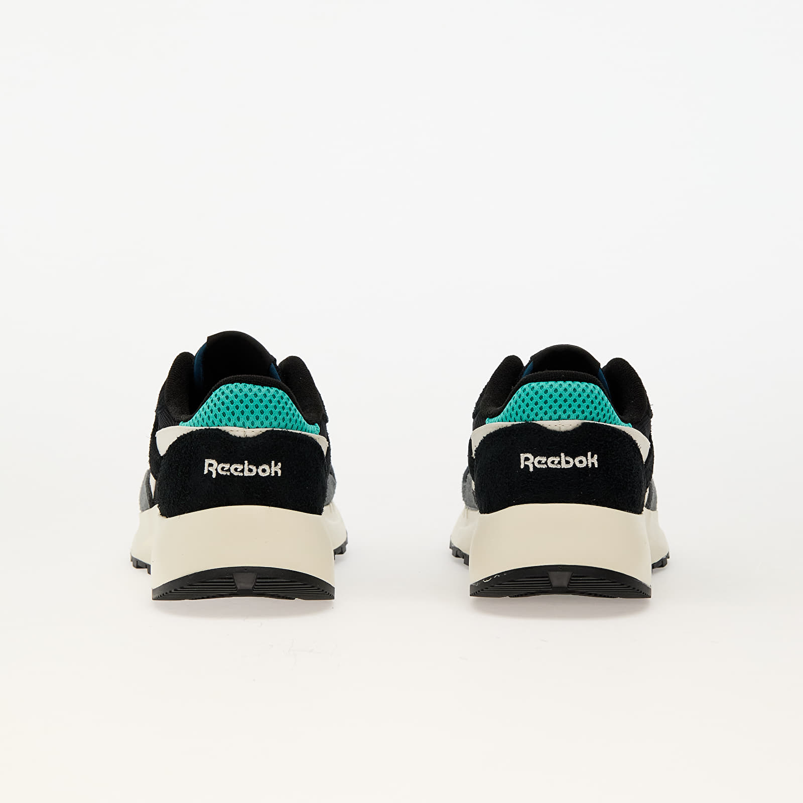 Sneakers och skor för män Reebok Classic Leather 2400 Black/ Escape Blue/ Vintage Chalk