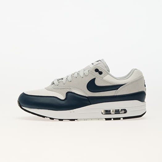 Men s sneakers and shoes Nike Air Max 1 Ess Summit White Armory Navy Light Silver Queens