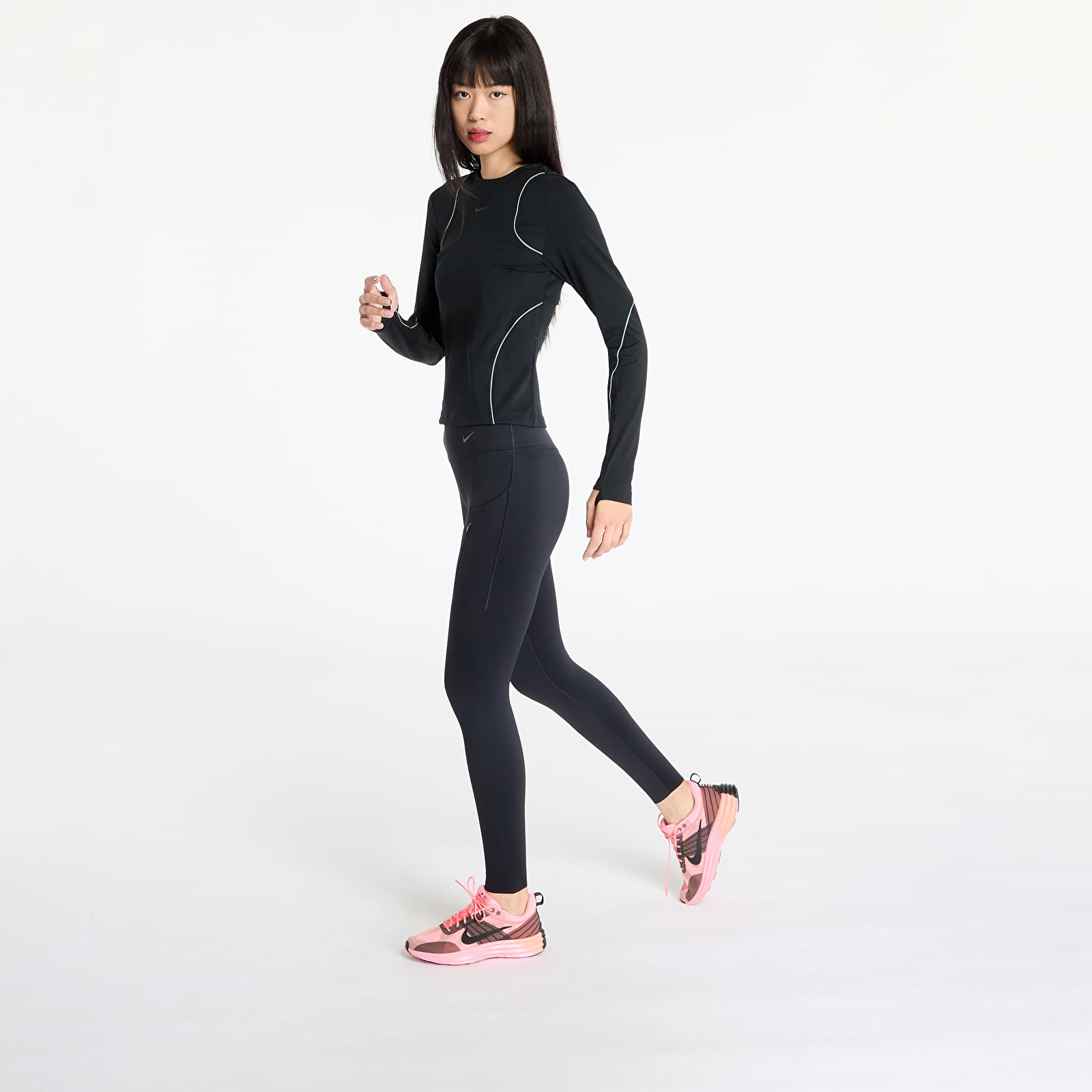 Women's T-shirts Nike Running Division Women's Long-Sleeve Running Top Black